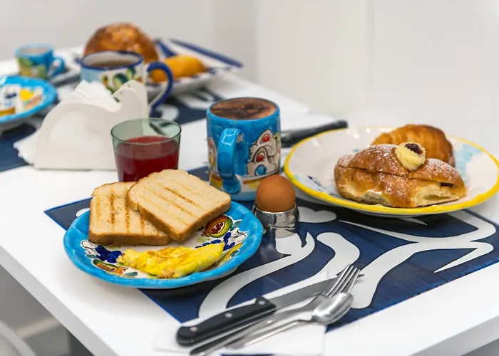 B&B Sorrento Central فندق مبيت وإفطار 4*